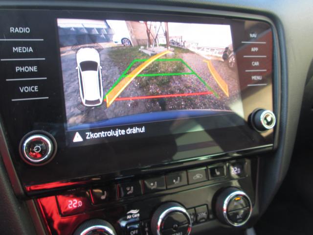 Octavia III 2.0TDi STYLE DSG Navi Full Led ACC Panorama Ta�n�